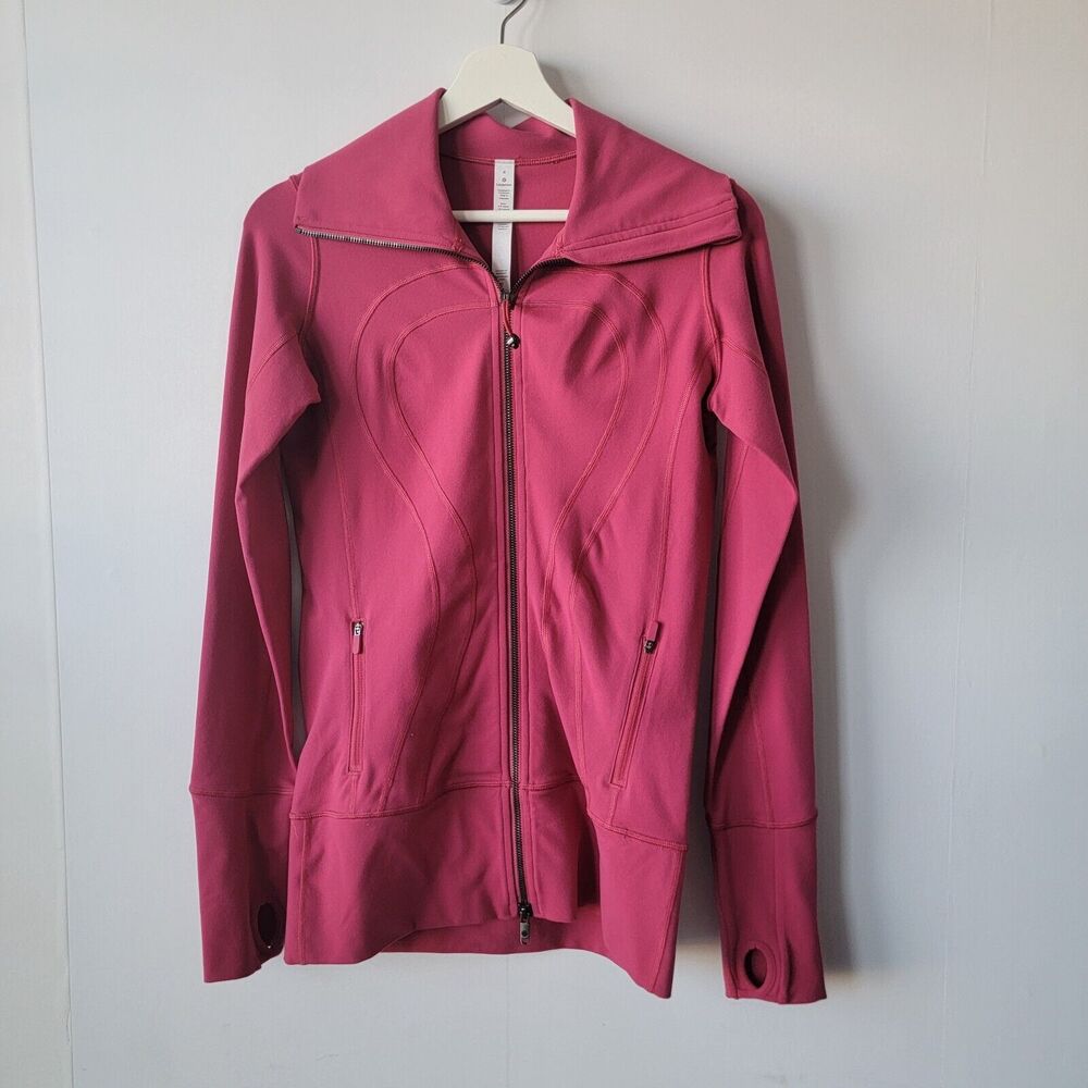 lululemon Women's hooded stride jacket full zip size 4 thumb holes Violet Red